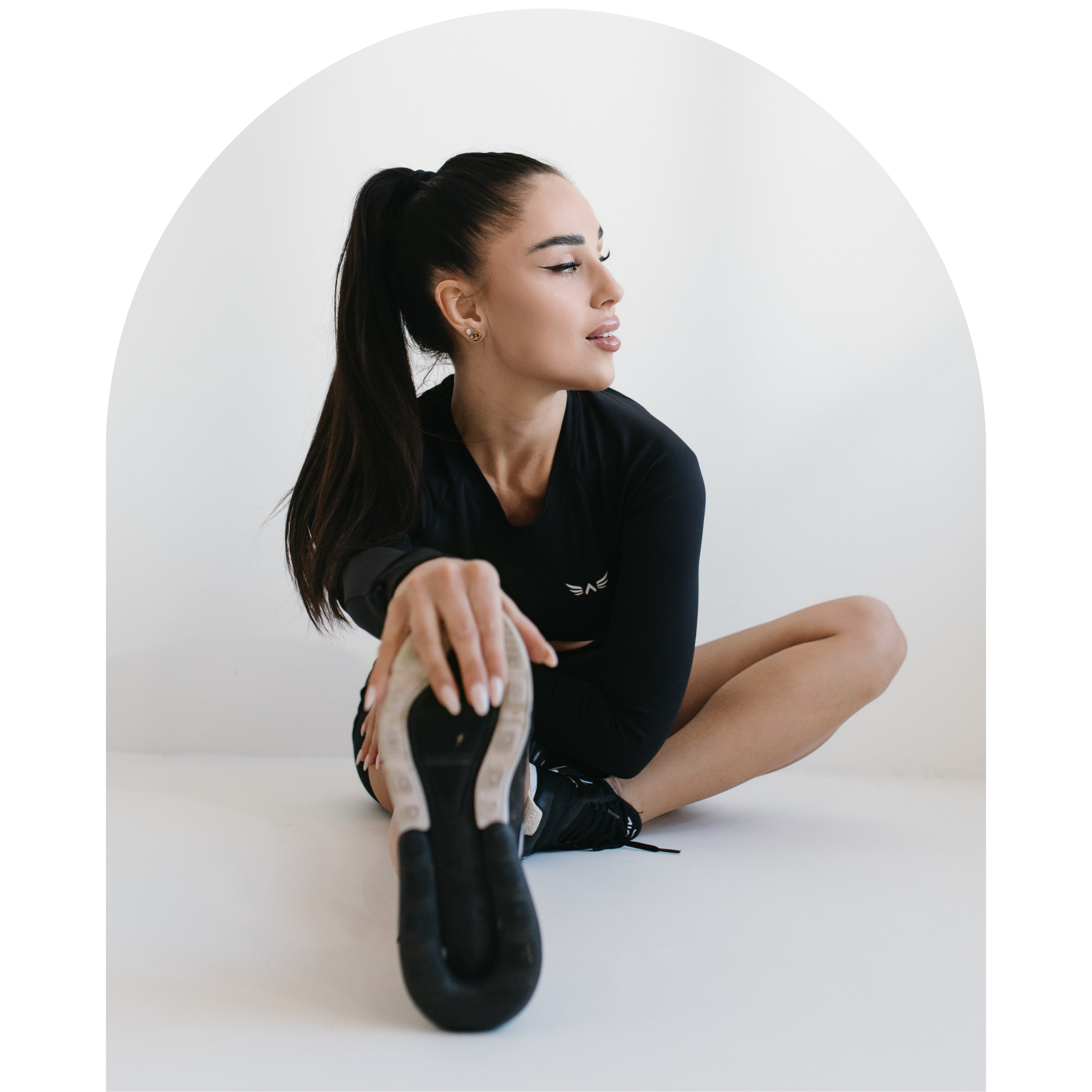 Black Elegant Gym and Fitness Instagram Post-2